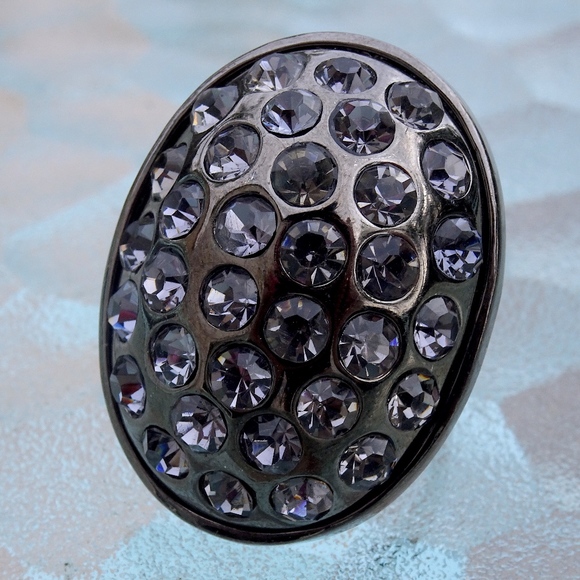Oval Gunmetal & Light Purple Crystal Big Statement Ring Size 7 - Picture 8 of 8